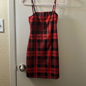 SHEIN RED AND BLACK BODY FIT DRESS SIZE SMALL